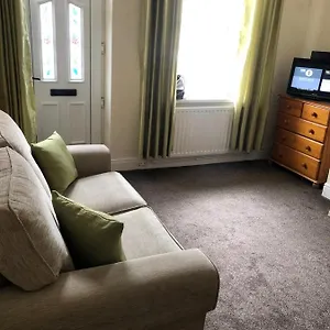 5/6 Bed House Centre Barnsley